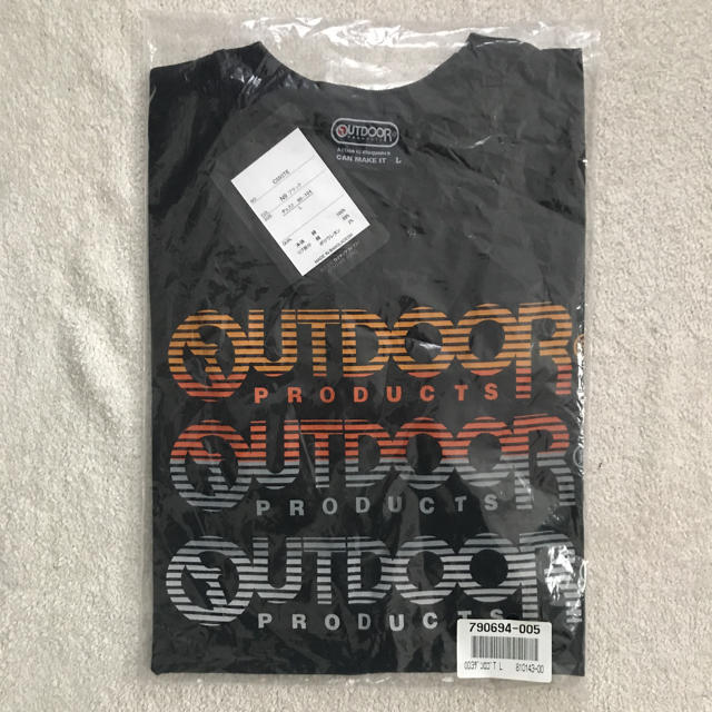 OUTDOOR PRODUCTS(アウトドアプロダクツ)の新品 OUTDOOR PRODUCTS 3段ロゴプリントＴシャツ ブラック L メンズのトップス(Tシャツ/カットソー(半袖/袖なし))の商品写真