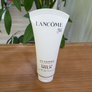 ランコム(LANCOME)の【ゆっぴ様専用】LANCOME TONE UP MILK(化粧下地)