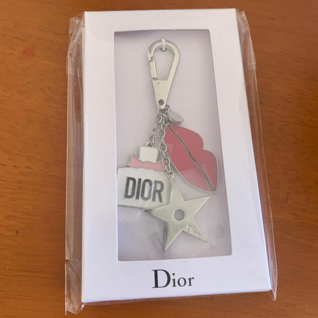 Dior(ディオール)の新品未使用　DIOR チャーム　キーホルダー レディースのアクセサリー(チャーム)の商品写真