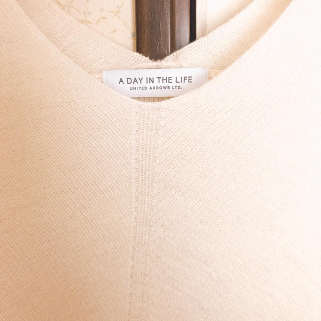 UNITED ARROWS(ユナイテッドアローズ)の白 ニット レディースのトップス(ニット/セーター)の商品写真