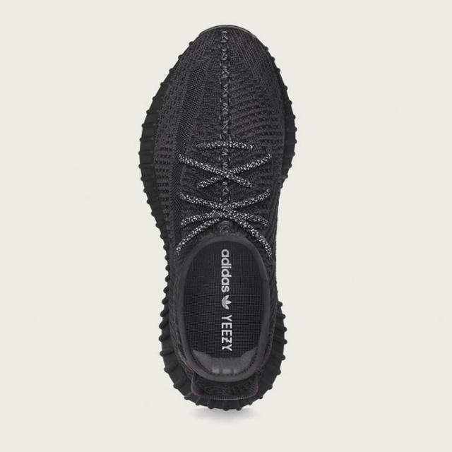 adidas(アディダス)のYEEZY boost 350 V2 Black/Black-Black メンズの靴/シューズ(スニーカー)の商品写真