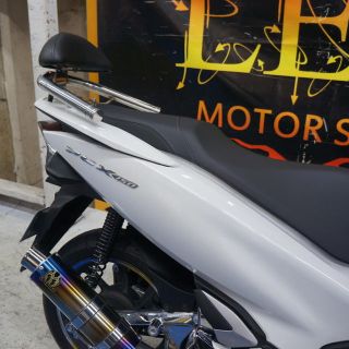 PCX PCX125 PCX150 バックレスト付タンデムバー 全年式対応の通販 by ...