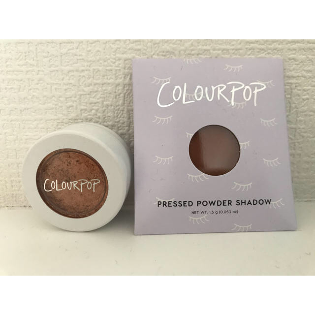 colourpop(カラーポップ)の【colourpop】2色　lightening bug、lil boat コスメ/美容のベースメイク/化粧品(アイシャドウ)の商品写真