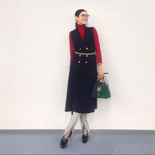 ザラ(ZARA)のアンミカさん着用。ZARA ジレワンピース　金ボタン(ベスト/ジレ)