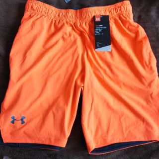 アンダーアーマー(UNDER ARMOUR)の最終値下げ新品！アンダーアーマー　ハーフパンツ　M(ショートパンツ)