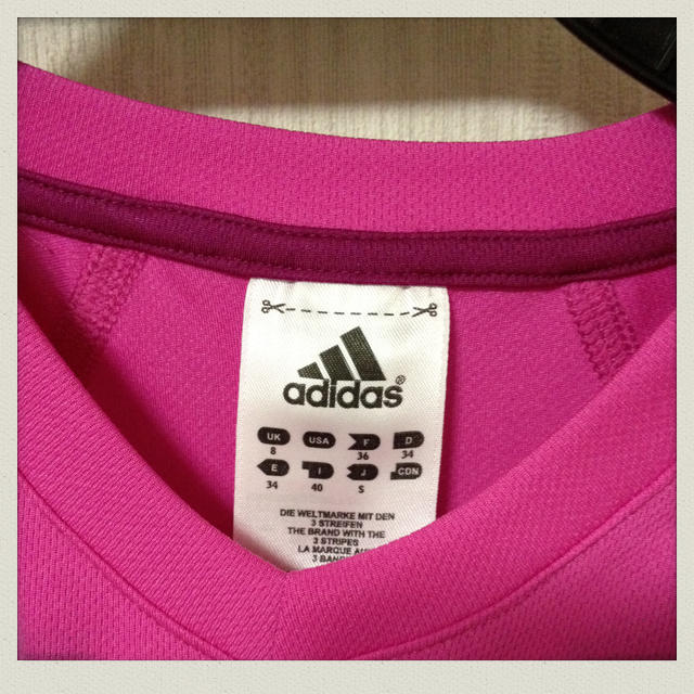 adidas(アディダス)のadidas☆シャツ レディースのトップス(Tシャツ(半袖/袖なし))の商品写真