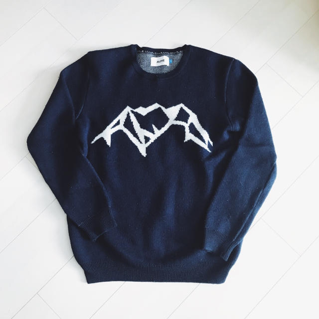 ALOYE(アロイ)のALOYE MOUNTAIN アロイ 山 ニット ブルー ネイビー クルーネック メンズのトップス(ニット/セーター)の商品写真