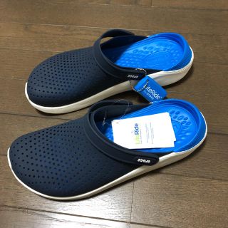 クロックス(crocs)の【 未試着 新品 】クロックス ライトライド 28㎝ ネイビー×ホワイト×ブルー(サンダル)