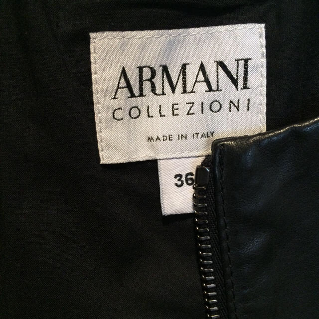 ARMANI COLLEZIONI(アルマーニ コレツィオーニ)のレザーコート レディースのジャケット/アウター(その他)の商品写真