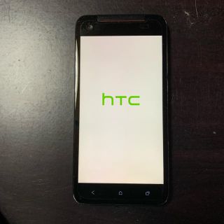 ハリウッドトレーディングカンパニー(HTC)のau HTC J butterfly(スマートフォン本体)