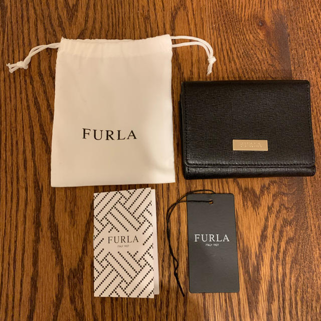 <未使用> FURLA CLASSIC 三つ折財布 ID入れ付き