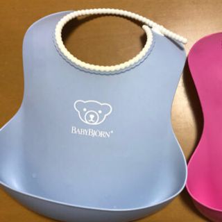 ベビービョルン(BABYBJORN)の【mi様】ベビービョルン　お食事スタイ(お食事エプロン)