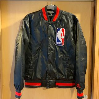 ナイキ(NIKE)のNBA ボンバージャケット スタジャン SB(ナイロンジャケット)