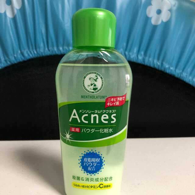 ロート製薬(ロートセイヤク)のメンソレータム アクネス 薬用パウダー化粧水 コスメ/美容のスキンケア/基礎化粧品(化粧水/ローション)の商品写真
