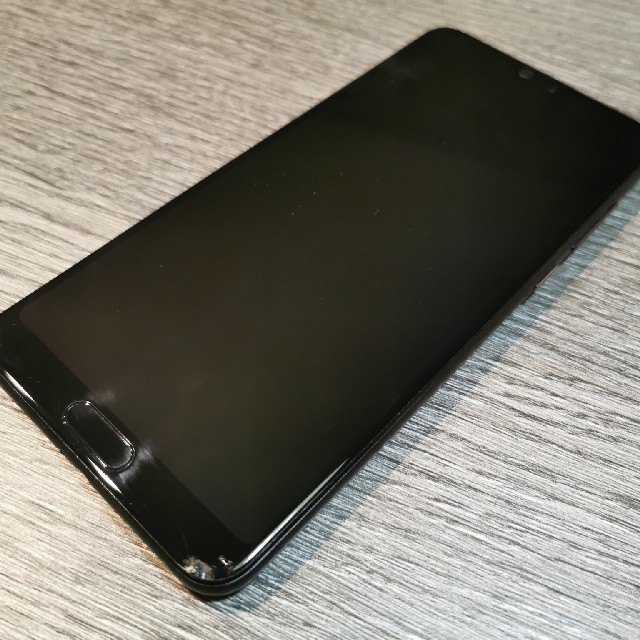 ※画面隅傷あり HUAWEI P20 pro(SIMロック解除)　保護フィルム付 スマホ/家電/カメラのスマートフォン/携帯電話(スマートフォン本体)の商品写真