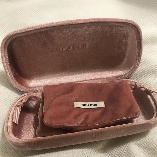 MIU MIU - miumiu サングラスケースの通販 by sofy's shop MIU MIU - miumiu サングラスケースの通販 by sofy's shop