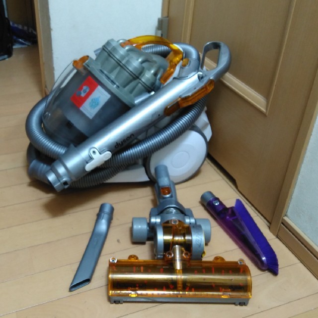 Dyson - dyson DC08の通販 by EDI's shop｜ダイソンならラクマ