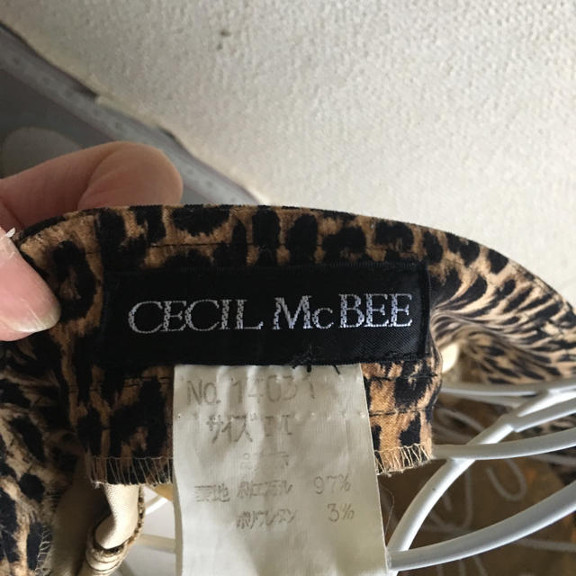 CECIL McBEE(セシルマクビー)のヒョウ柄スカート レディースのスカート(ミニスカート)の商品写真