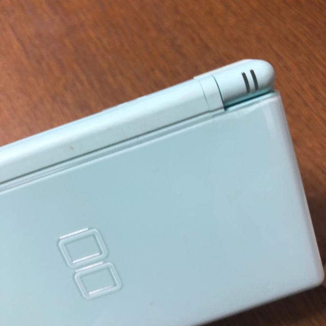 ニンテンドーDS(ニンテンドーDS)のNintendo DS ニンテンド-DS LITE アイスブルー エンタメ/ホビーのゲームソフト/ゲーム機本体(携帯用ゲーム機本体)の商品写真