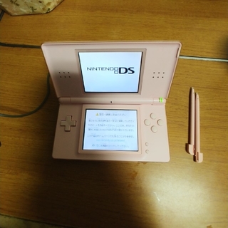 ニンテンドウ(任天堂)のDS Light ピンク(携帯用ゲーム機本体)