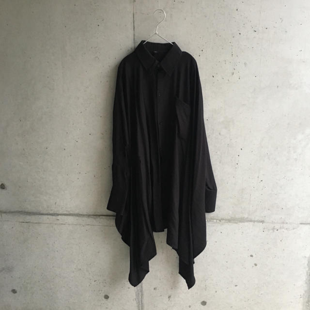 Yohji Yamamoto(ヨウジヤマモト)のso1 古着　ロング丈　シャツ　ロングシャツ メンズのトップス(Tシャツ/カットソー(七分/長袖))の商品写真