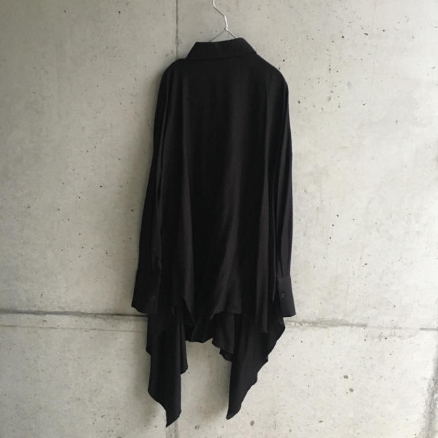 Yohji Yamamoto(ヨウジヤマモト)のso1 古着　ロング丈　シャツ　ロングシャツ メンズのトップス(Tシャツ/カットソー(七分/長袖))の商品写真