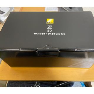 ニコン(Nikon)の新品未使用　Nikon Z50 ミラーレス一眼カメラ　ダブルレンズキット(ミラーレス一眼)