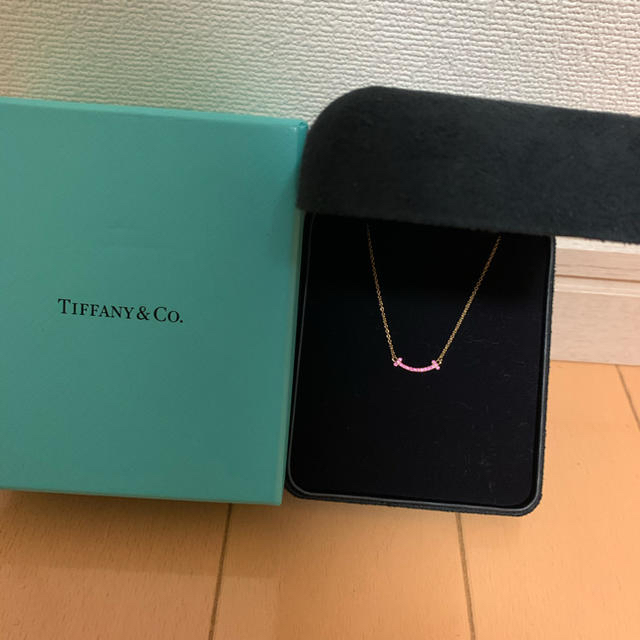 Tiffany & Co. - ティファニー　2018年ホリデー限定品　Tスマイルネックレス