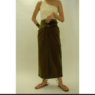 アメリヴィンテージ(Ameri VINTAGE)の最終価格リトルスージー　バイカラーCross Belt Skirt (ひざ丈スカート)