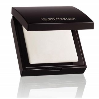 ローラメルシエ(laura mercier)の美品　ローラメルシエ  シークレットブラーリング　パウダー(フェイスパウダー)