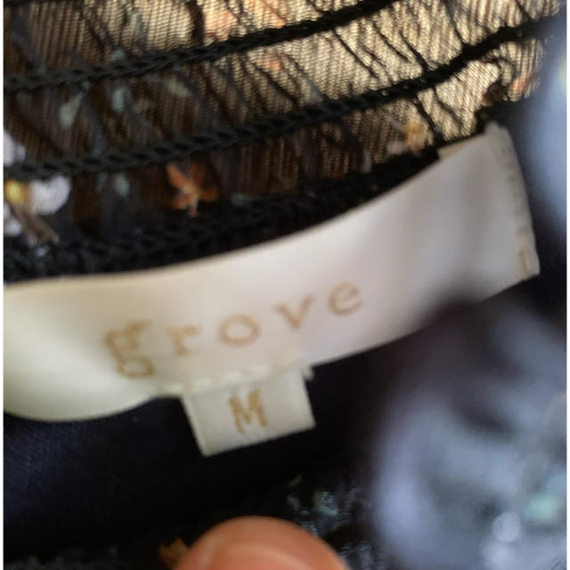 grove(グローブ)の★専用★grove花柄シフォンブラウス レディースのトップス(シャツ/ブラウス(半袖/袖なし))の商品写真