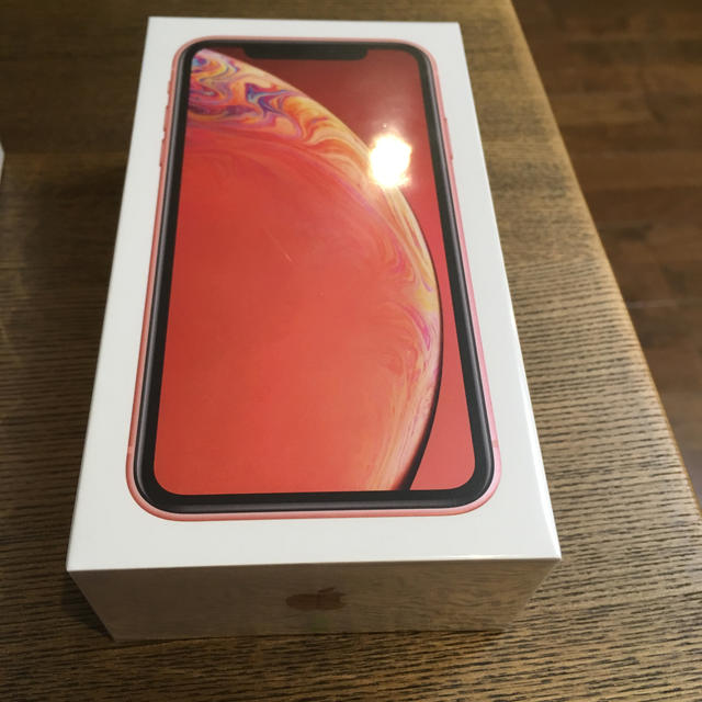 新品未開封 iPhone xr 128GB  SIMロック解除済み コーラル