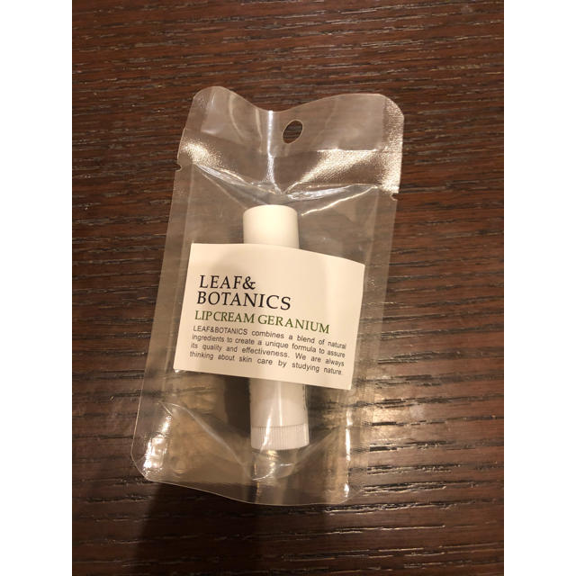 LEAF & BOTANICS(リーフアンドボタニクス)のLeaf & Botanics, リップクリーム　ゼラニウム　新品 コスメ/美容のスキンケア/基礎化粧品(リップケア/リップクリーム)の商品写真