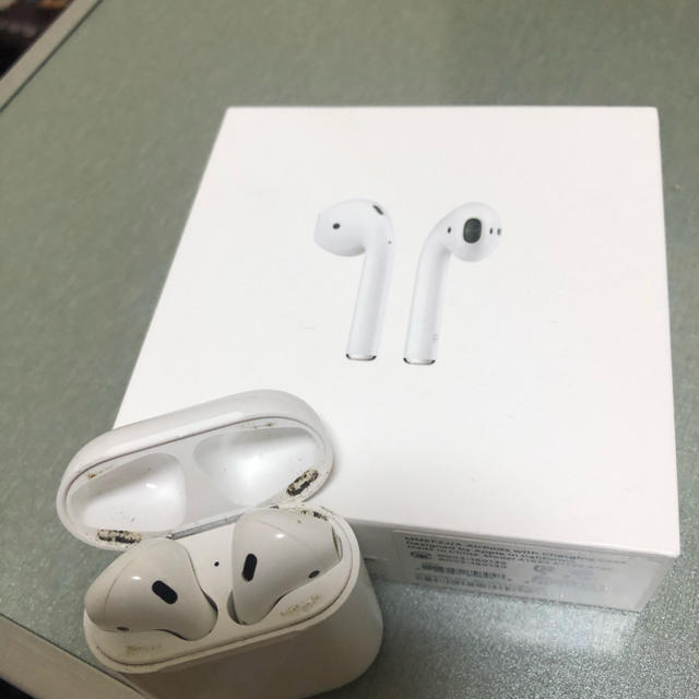 AirPods（初期）