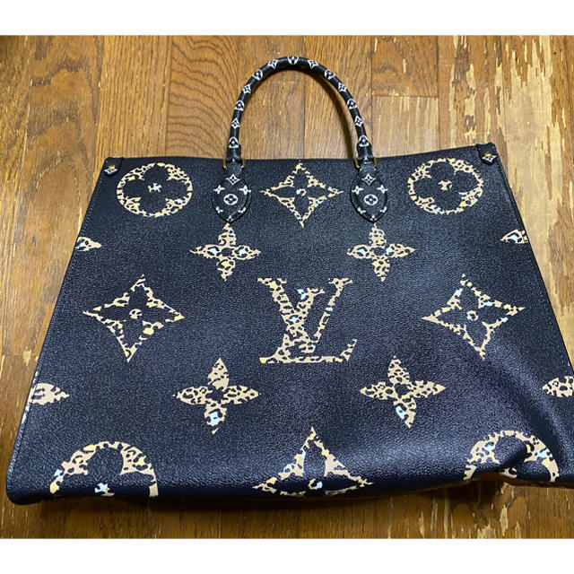 レディースVUITTON オンサゴージャングル