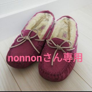 アグ(UGG)のUGG  アグ　モカシン　ピンク　リボン(スリッポン/モカシン)