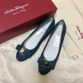 サルヴァトーレフェラガモ(Salvatore Ferragamo)の新品 Ferragamo デニム調ヴァラ (ハイヒール/パンプス)