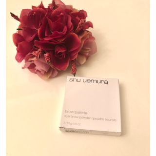 シュウウエムラ(shu uemura)の新品♡シュウウエムラ ブローパレット ウォルナットブラウン/エイコーン(パウダーアイブロウ)