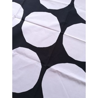 マリメッコ(marimekko)のキヴェット　kivet マリメッコ　marimekko　生地　円　丸　モノトーン(生地/糸)