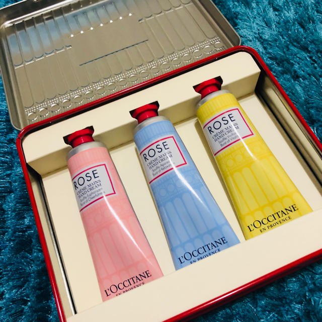 L'OCCITANE(ロクシタン)の新品ロクシタン　ブルーミングハンド　トリオ コスメ/美容のボディケア(ハンドクリーム)の商品写真