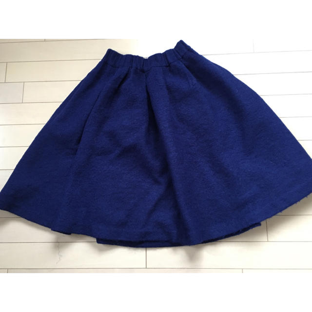 SACRA 色鮮やか 暖か素材 たっぷりフレーアスカートスカート