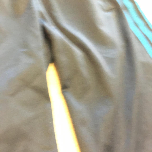 adidas(アディダス)のアディダス　キッズ　短パン　150 キッズ/ベビー/マタニティのキッズ服男の子用(90cm~)(パンツ/スパッツ)の商品写真