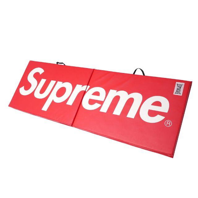 Supreme(シュプリーム)の Supreme/Everlast Folding Exercise Mat スポーツ/アウトドアのトレーニング/エクササイズ(トレーニング用品)の商品写真