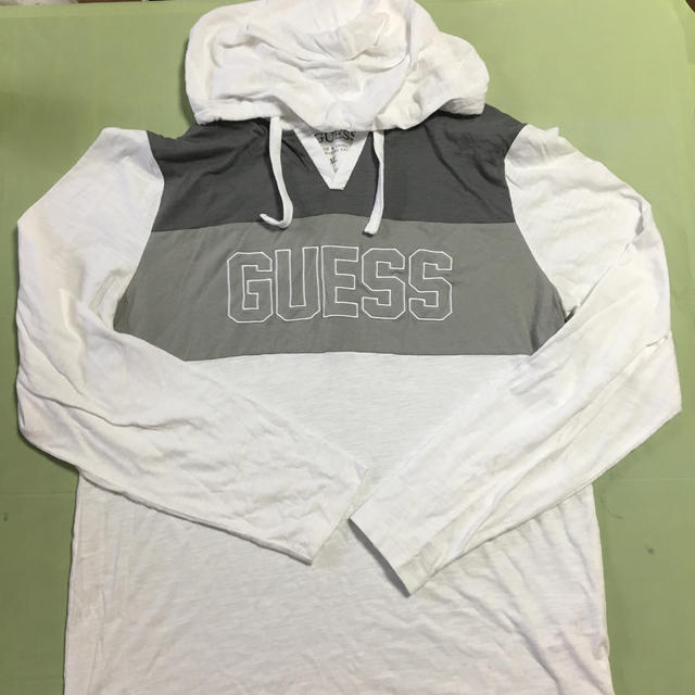 GUESS(ゲス)のGUESS  フード付きロンT メンズのトップス(Tシャツ/カットソー(七分/長袖))の商品写真