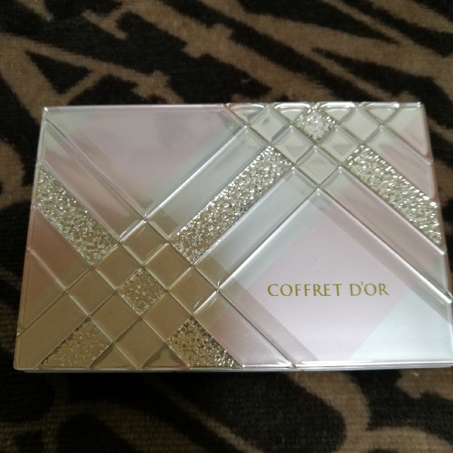 COFFRET D'OR(コフレドール)のコフレドール　ファンデーション　ケース コスメ/美容のコスメ/美容 その他(その他)の商品写真