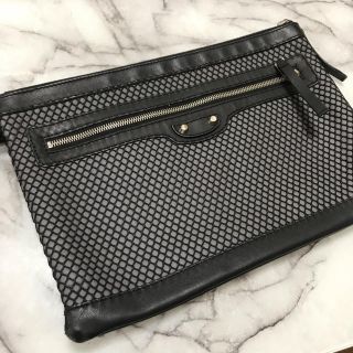 バレンシアガバッグ(BALENCIAGA BAG)の激安BALENCIAGA クラッチbag👜♡ 本物　早い者勝ち(クラッチバッグ)