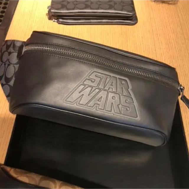 STARWARS本日限定！コーチ×スターウォーズ　コラボ　ボディバッグ　限定品