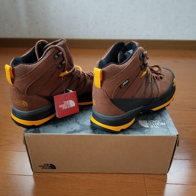 THE NORTH FACE(ザノースフェイス)の山ちゃん様専用 THE NORTH FACE  Wreck Mid  ブラウン メンズの靴/シューズ(ブーツ)の商品写真