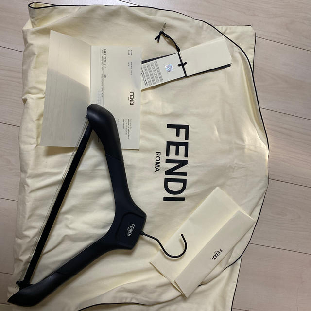 FENDI(フェンディ)のFENDI ジャケット　サイズ46 バッグバグズ メンズのジャケット/アウター(その他)の商品写真