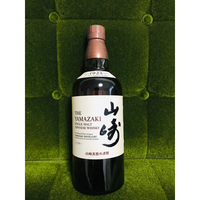 [新品・未開封]山崎 シングルモルト ウイスキー 700ml YAMAZAKI 食品/飲料/酒の酒(ウイスキー)の商品写真